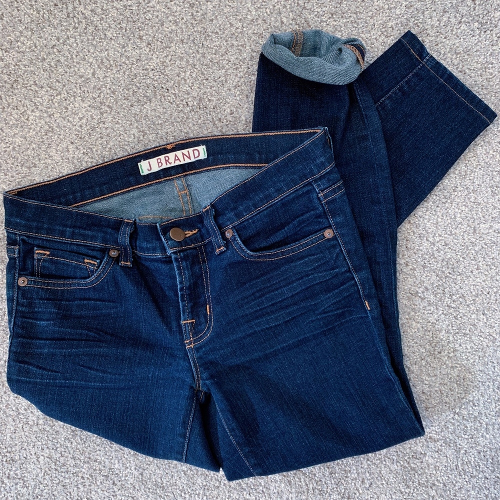 J BRAND Cropped Skinny Jeans in Ink